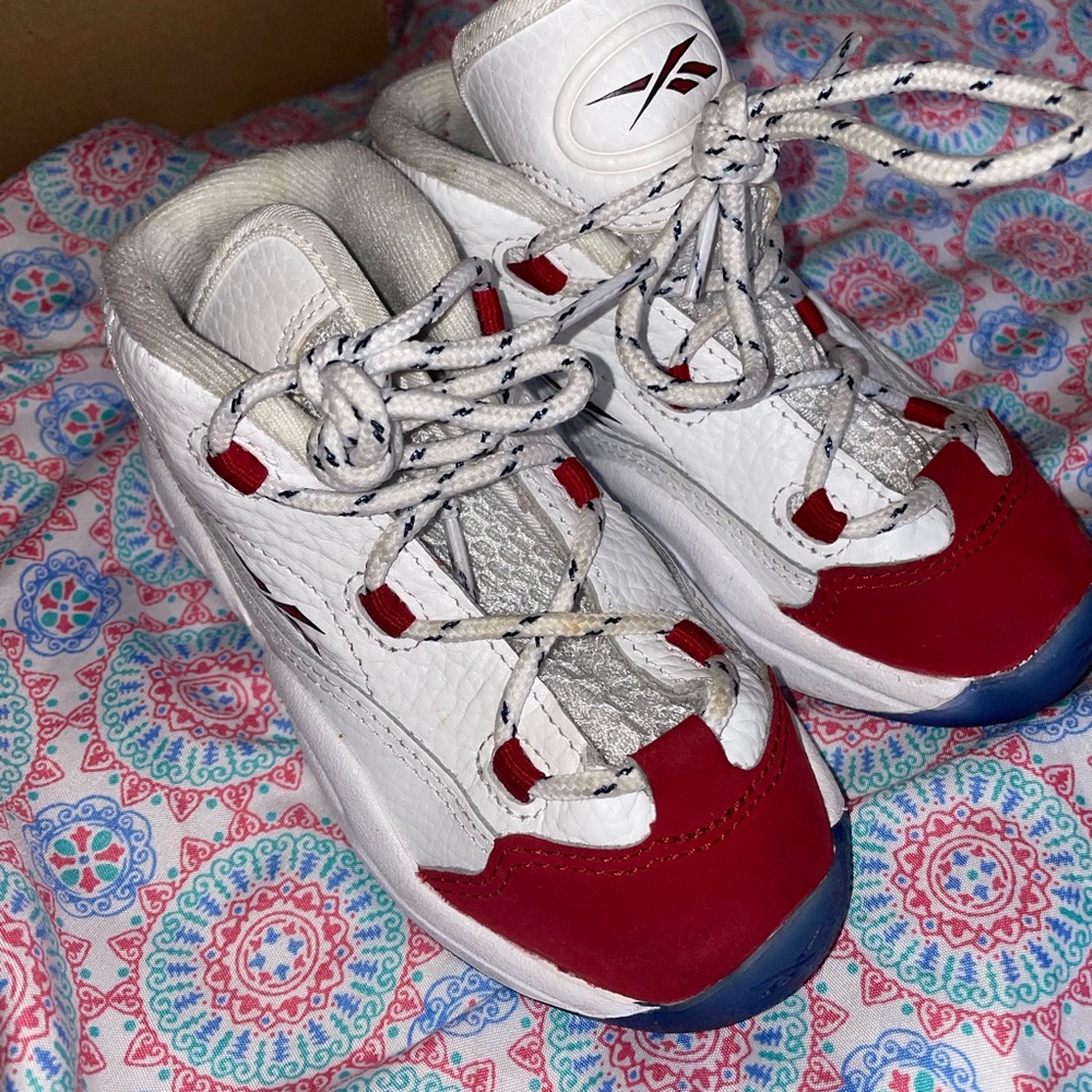 Reebok Question Mid red and white size 9 toddler